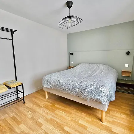 Les D'hotes La Guiberdiere 住宿加早餐酒店