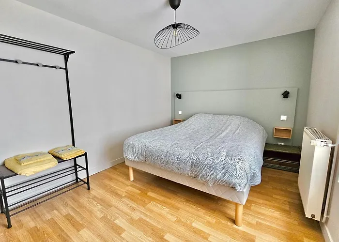 Les D'hotes La Guiberdiere Bed & Breakfast